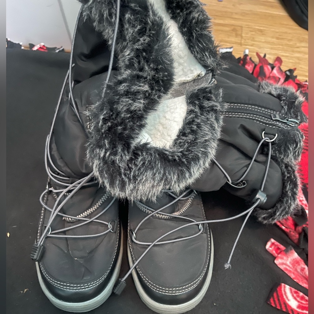 Torrid boots